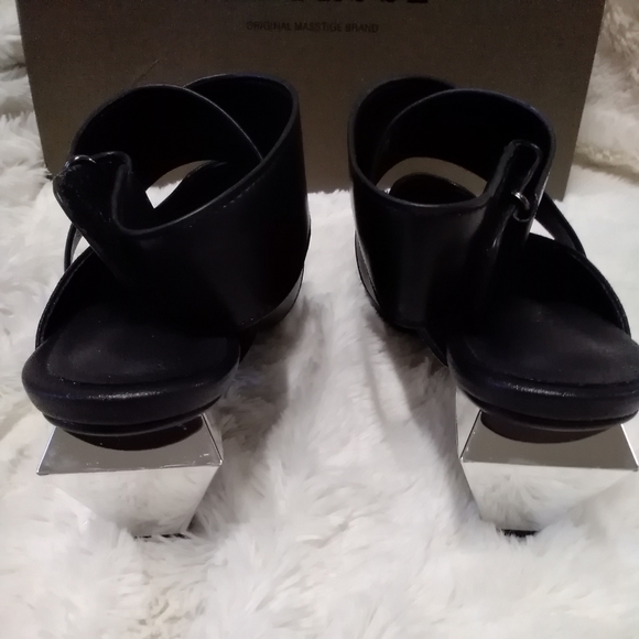 BNIB black mirror heel leather slingbacks - Picture 6 of 11